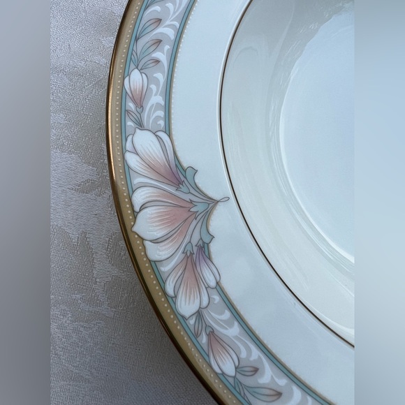 ONE (1) 8.25" Barrymore Noritake rimmed cream soup bowl fine bone china - Picture 4 of 6